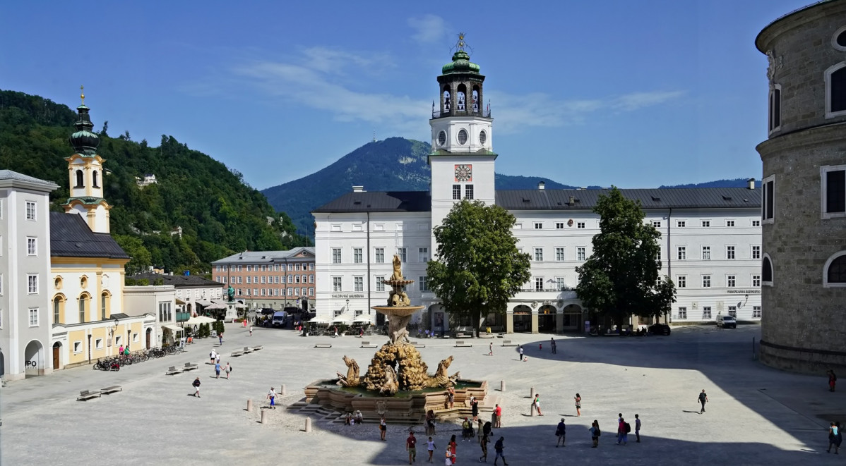Residenzplatz Salzburgo 2014