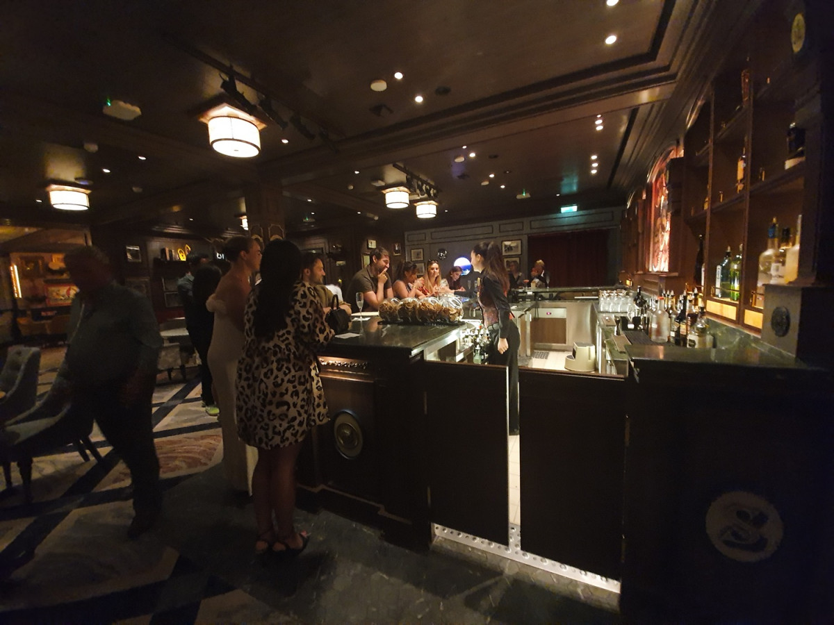 COCTELES CON MAGIA