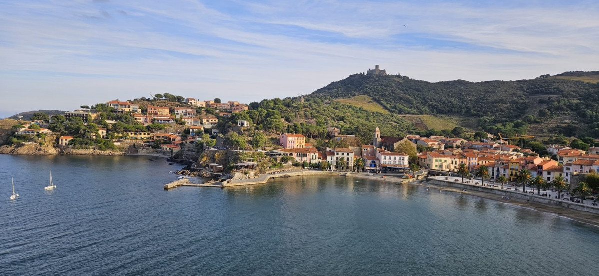Vistas de Collioure y sus montau00f1as desde el Castillo Real