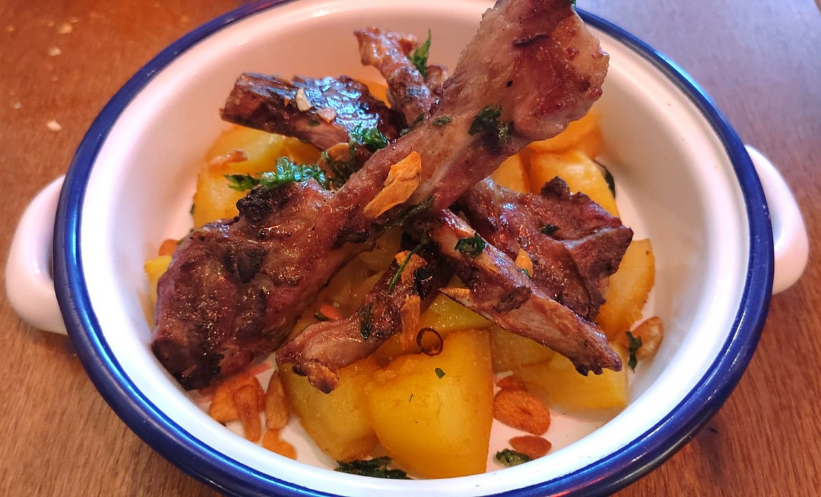 Chuletitas de cordero  El patio de Abascal
