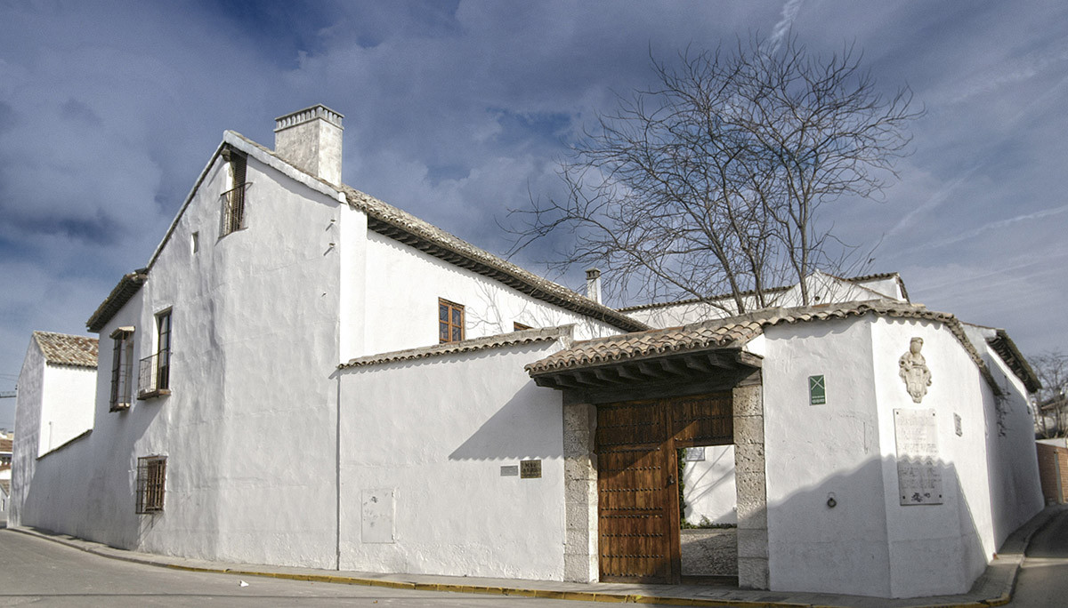 Fachada de la casa solariega, Casa museo de Cervantes