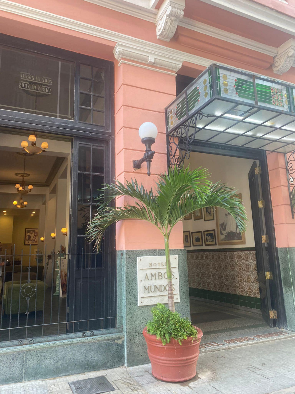 La Habana, fachada del Hotel Ambos Mundos