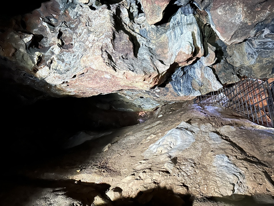 Cueva Montesinos, interior