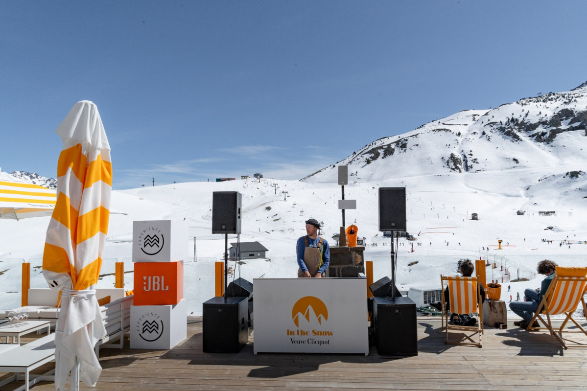 Terraza Boutique Sarrios, Veuve Clicquot