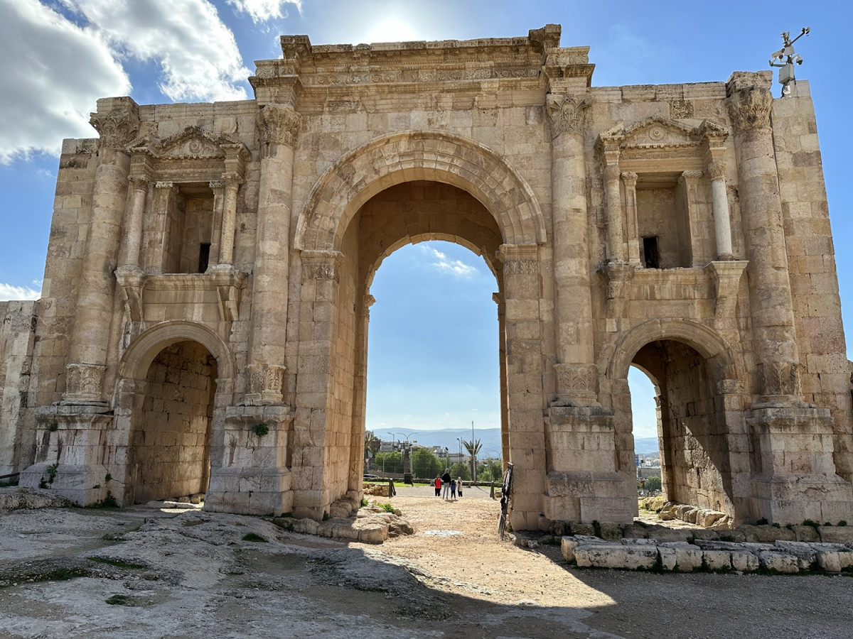 El Arco de Adriano en la ciudad de Jerash, Jordania, @Antu00f3n Alonso