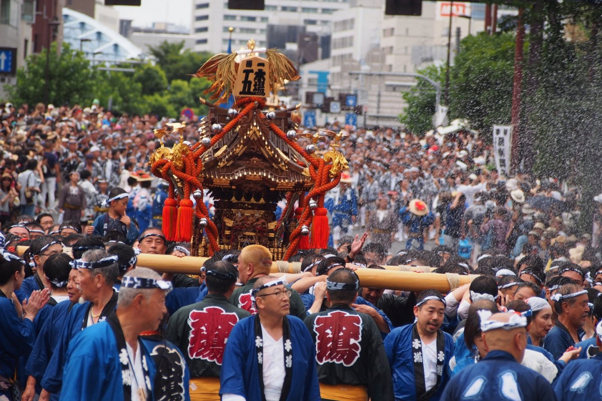 Tokyo fukagawa hachiman matsuri 232038