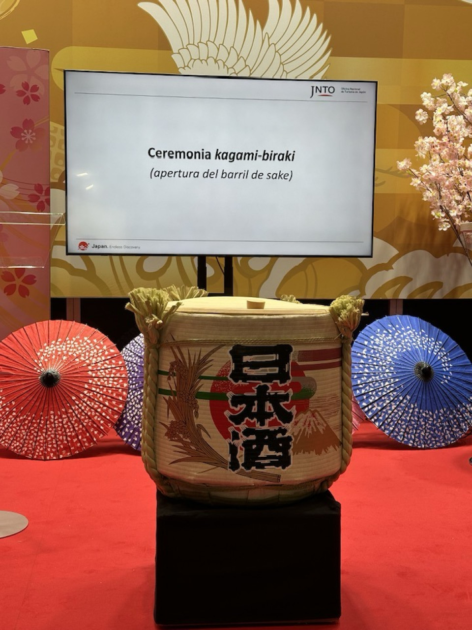 Ceremonia abrir el barril Kagami biraki