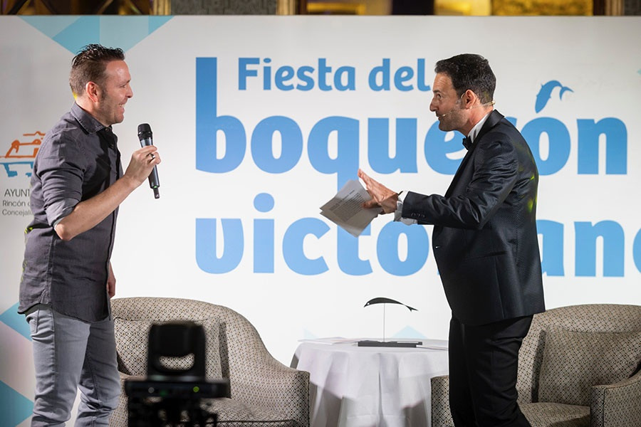 Jose Calleja, chef de Surtopu00eda en un momento de la Gala del Boqueru00f3n Victoriano 2025 (1)