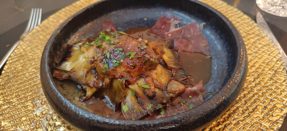 Alcachofa con jamón y foie