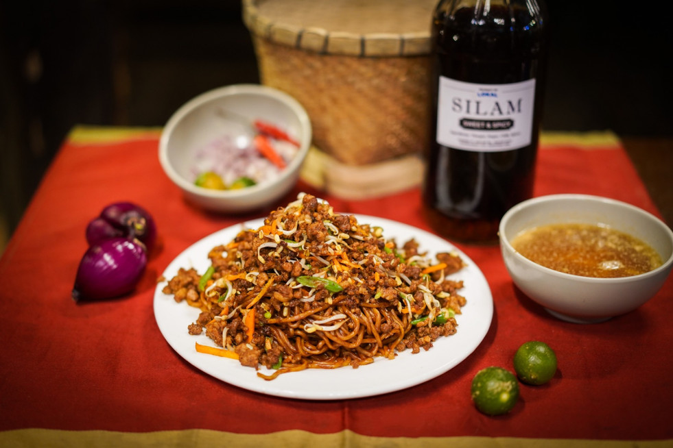 Pancit Batil Patong, Cagayan. Photo by SinoPinas courtesy of the Department of Tourism