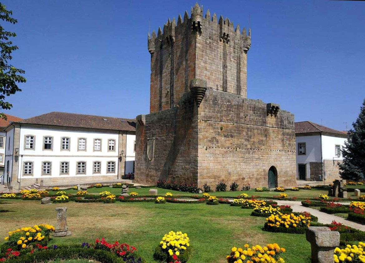 Chaves, Torre del Homenaje, b