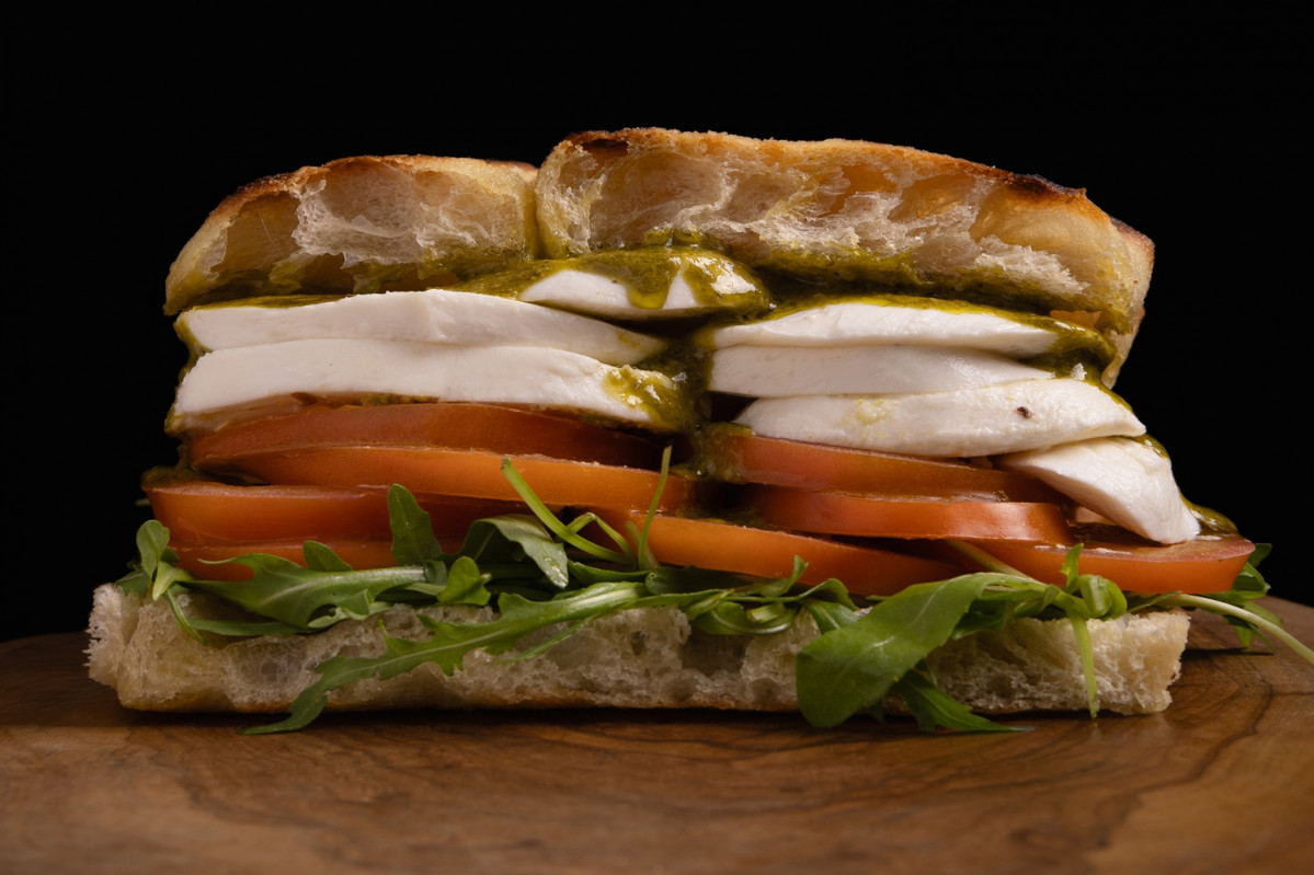 Focaccia Caprese. La Focacceria
