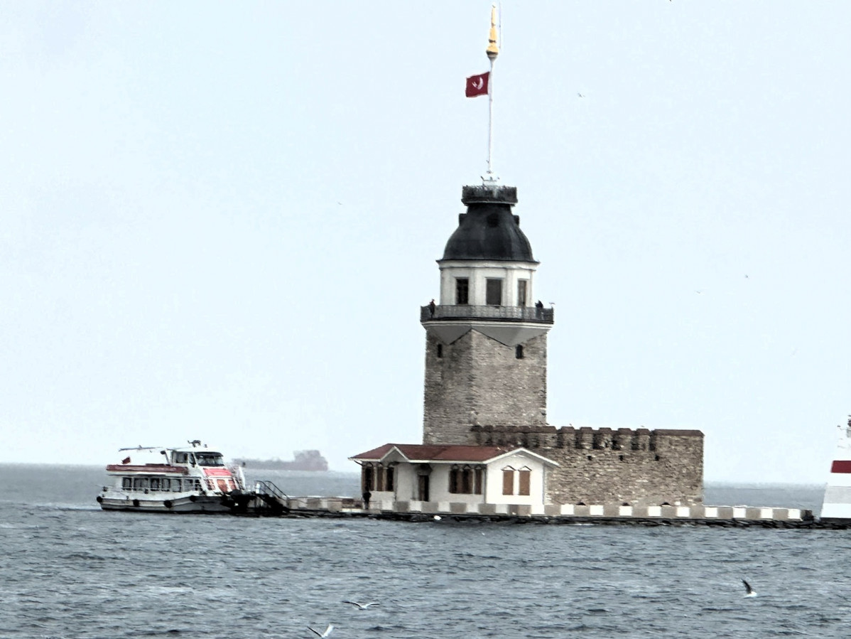 Estmbul Torre de la Doncella, @AAS 151124M