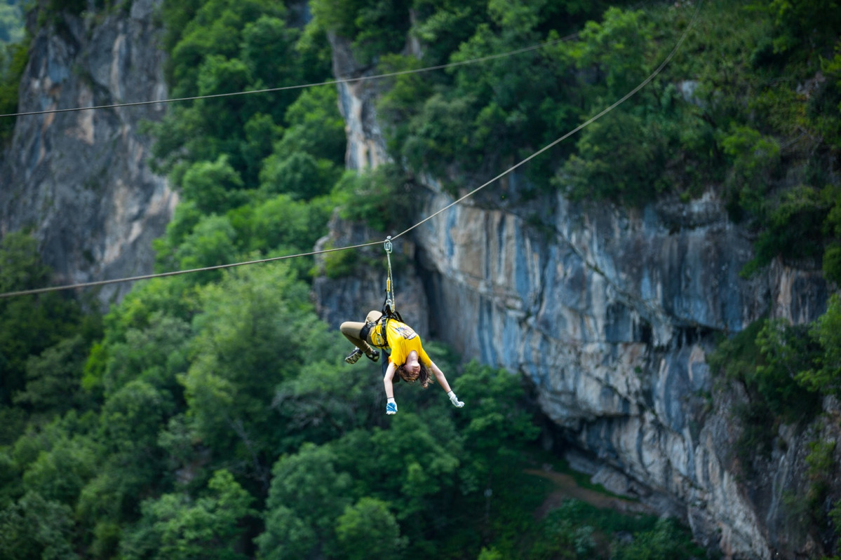 Ziplining   Yenokavan