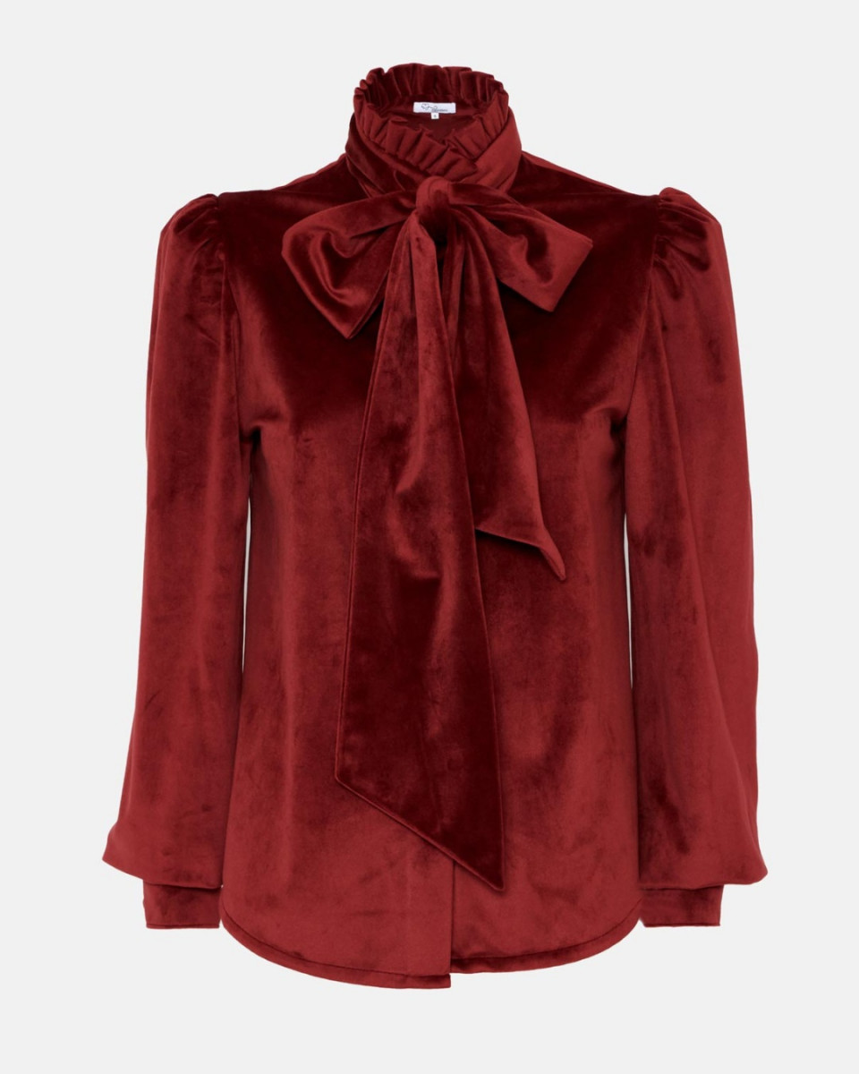 Blusa roja con lazo