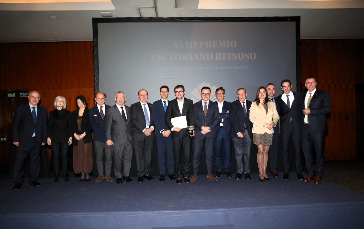 El Pfemiado con representantes de la Asociaciu00f3n de Empresarios Gallegos en Madrid