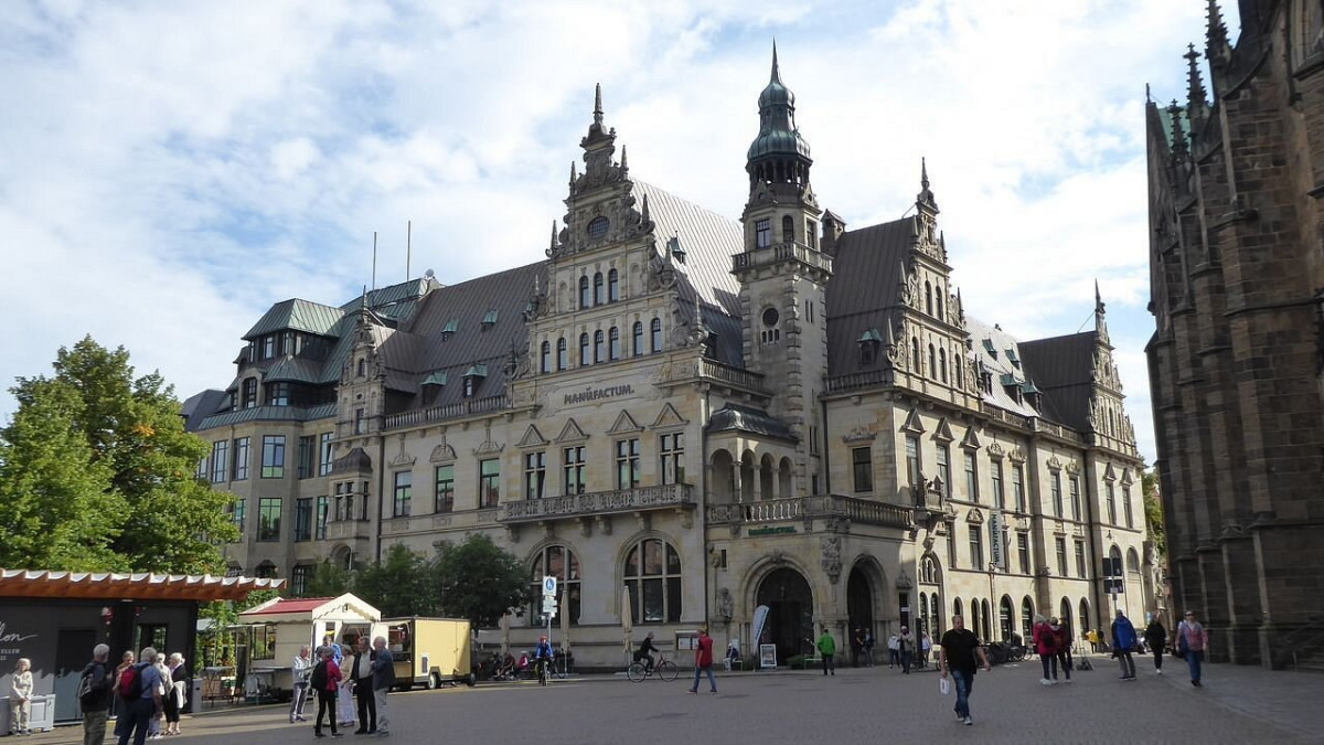 Bremen, Plaza Domshof 23