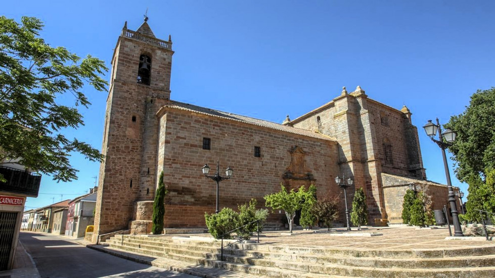 Iglesia ‘Nuestra Señora de los Olmos’ de Torre de Juan Abad en Ciudad Real Foto,  Turismo de C R