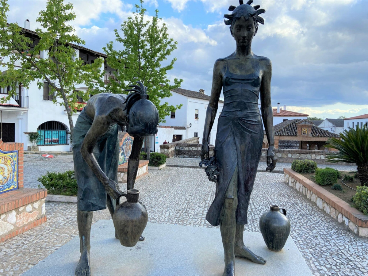 Aracena, Plaza de la Gruta de Las Maravillas