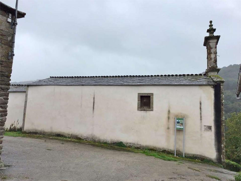Capilla de Santa María de Loio, Paradela