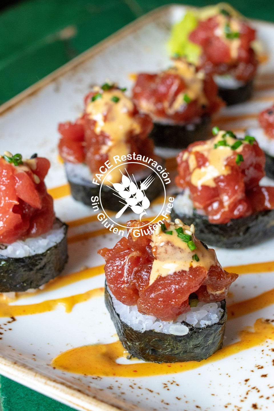 Rollo Tartar de atún picante
