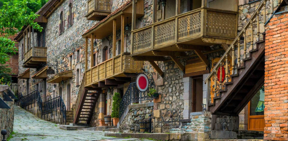 Calle Sharambeyan (antiguo Dilijan), Armenia