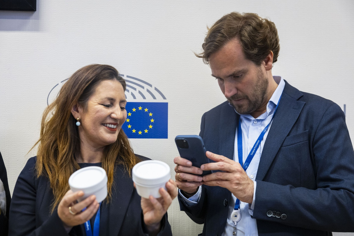 Eurodiputados con productos