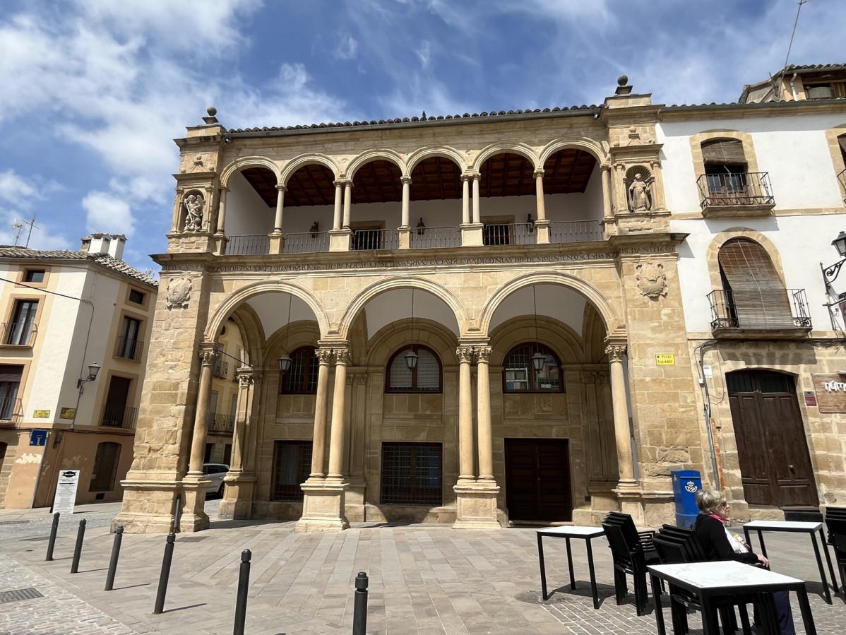 u00dabeda. Casas Consistoriales