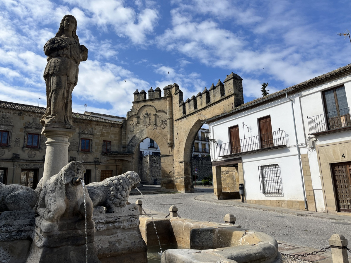 Baeza. Plaza de Popolo