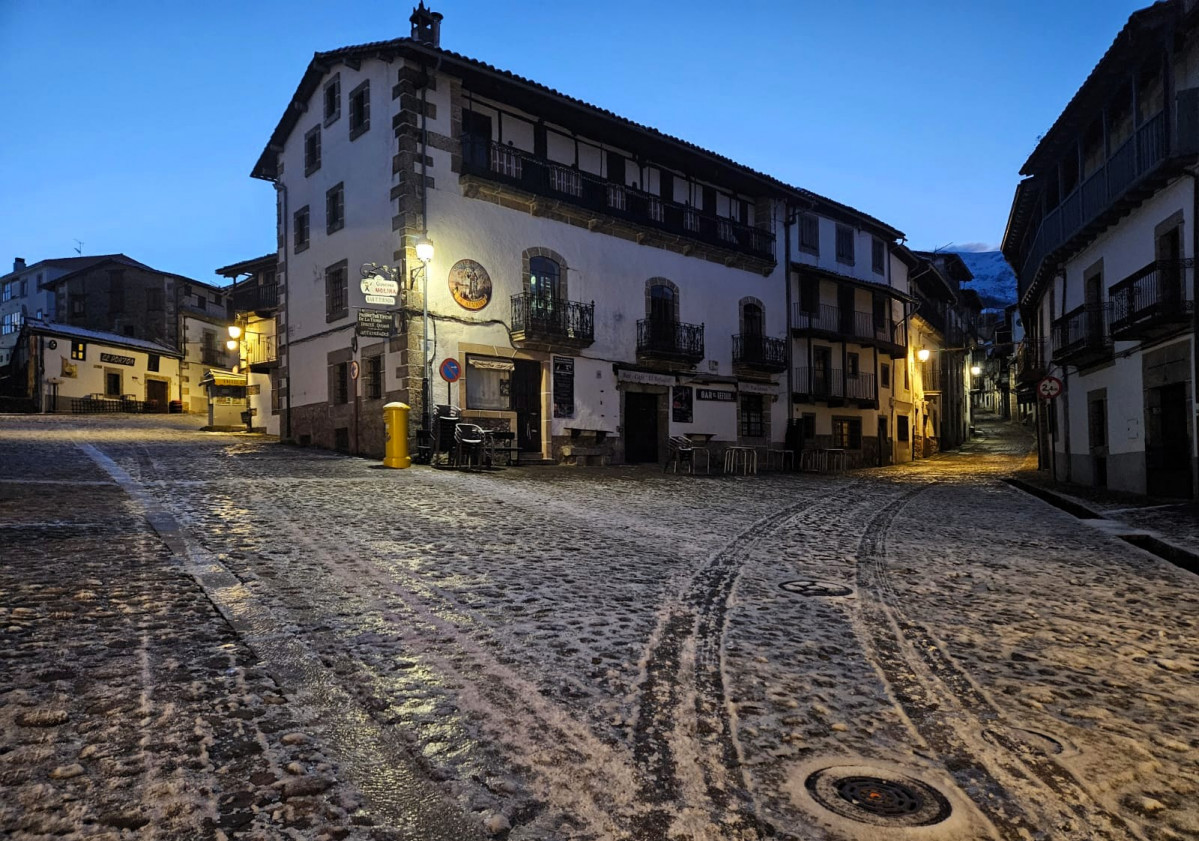 CASAS Y CALLES TIPICAS de Candelario