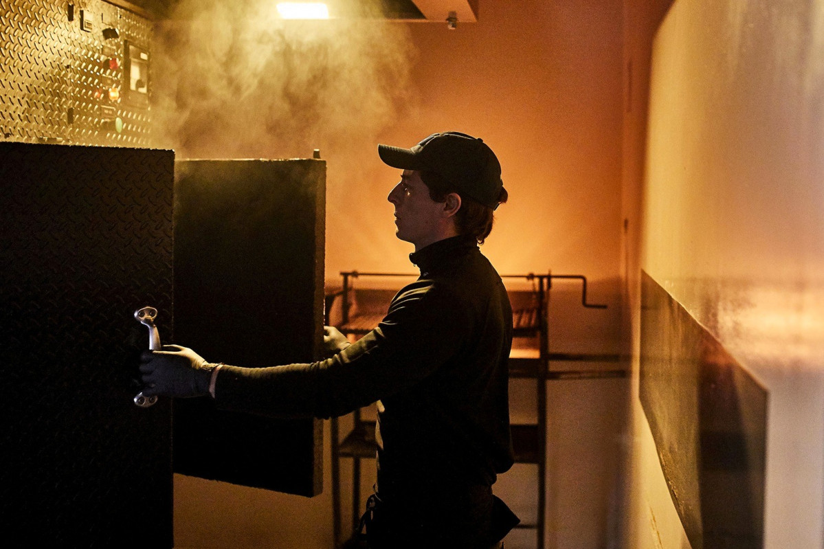 Pablo Colmenares con el horno texano, NY Burger