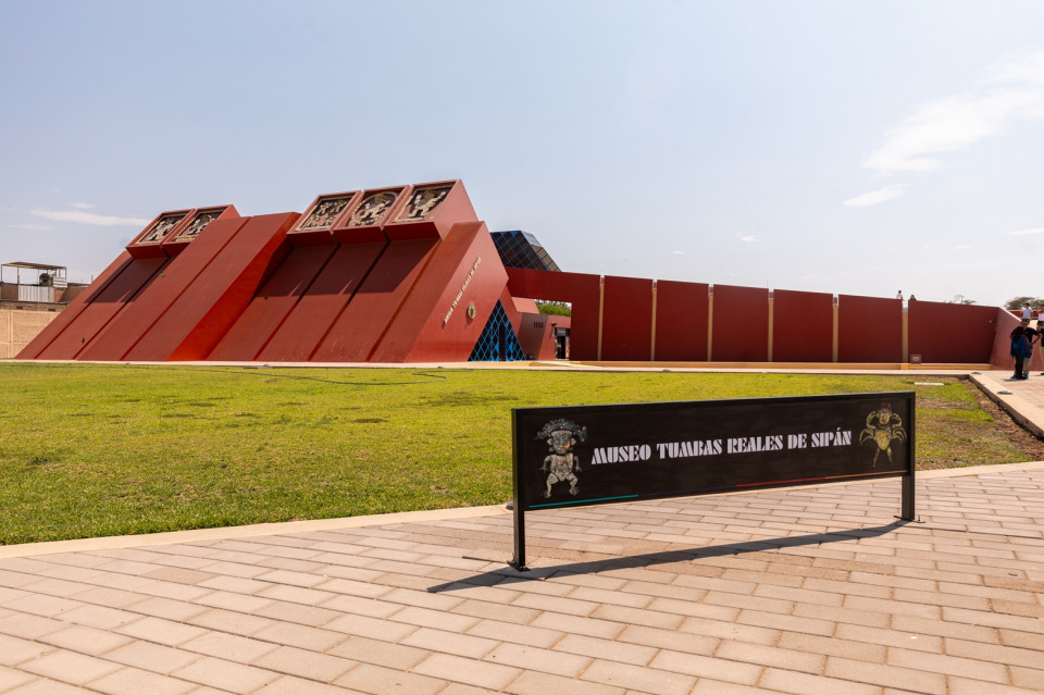 MUSEO TUMBAS REALES © David Camargo  PROMPERÚ