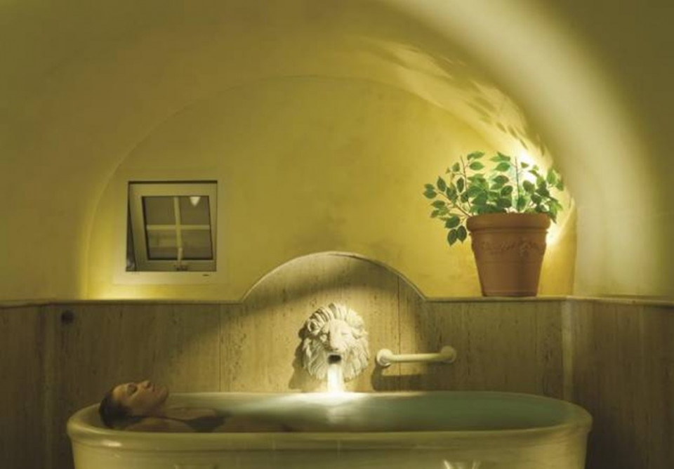 BAÑERA LEON