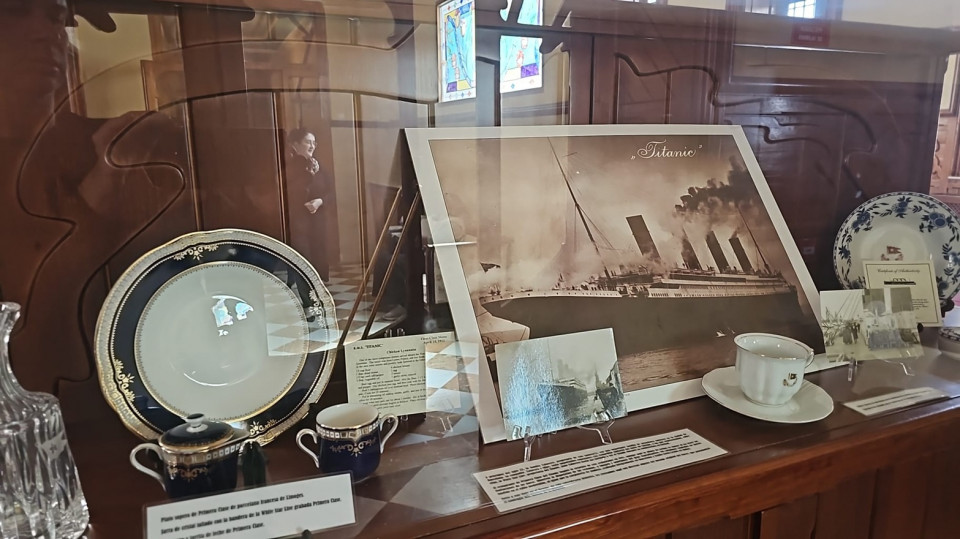 REPLICA VAJILLA TITANIC