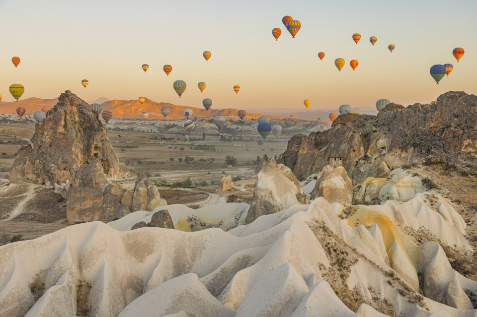Nevsehir, Cappaddocia  Chimeneas de hadas  Globo de aire caliente