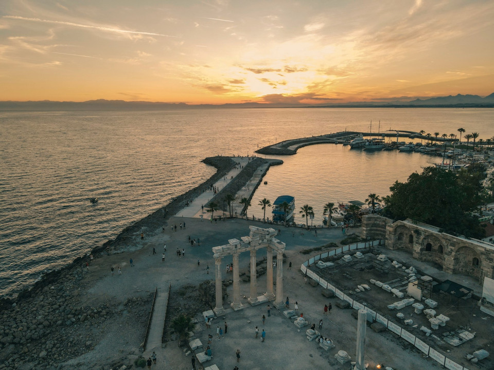 Antalya, Antigua ciudad de Side