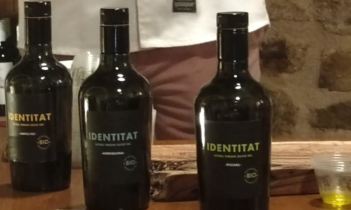 AOVEs de Identitad Olive Oil