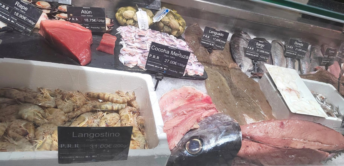 Vitrina de pescados en Materia Prima