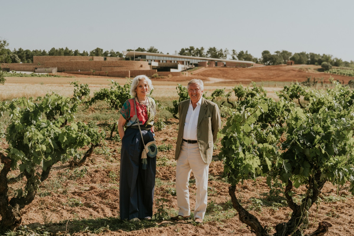 Bodegas La Horra   Carme PInu00f3s y Mario Rotllant