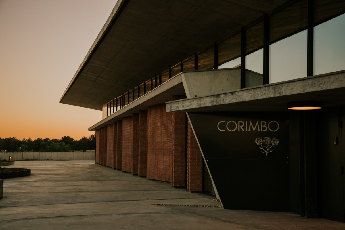 Bodegas La Horra exterior 02