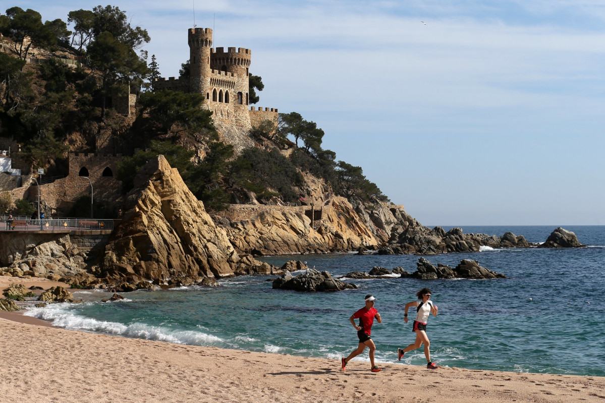Lloret del mar, practica deportiva en la playa