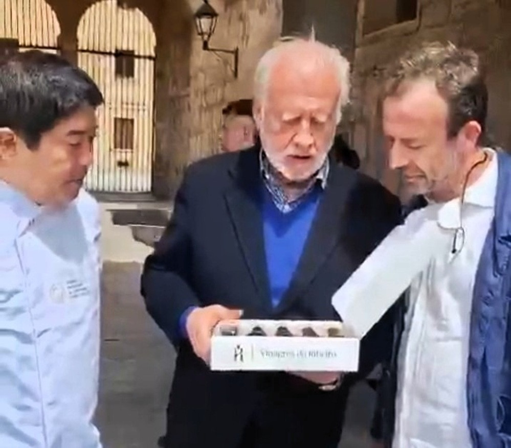 Mitsuharu Tsamura, Juan Echanove e Nacho Manzano r