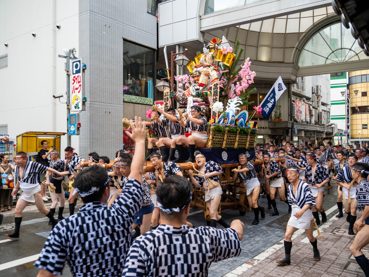 Shutterstock Hakata Gion Yamakasa
