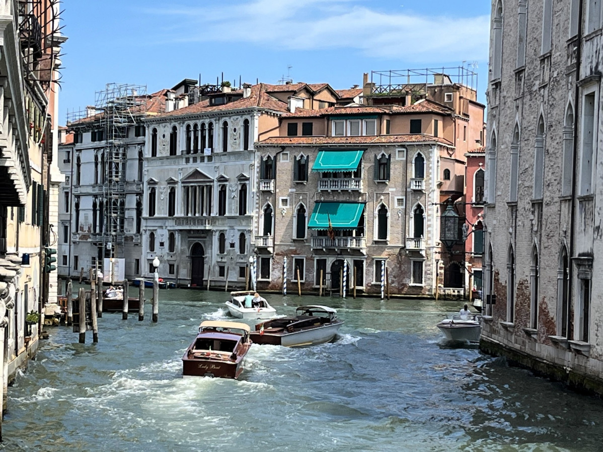 Venecia, Confluencia de canales