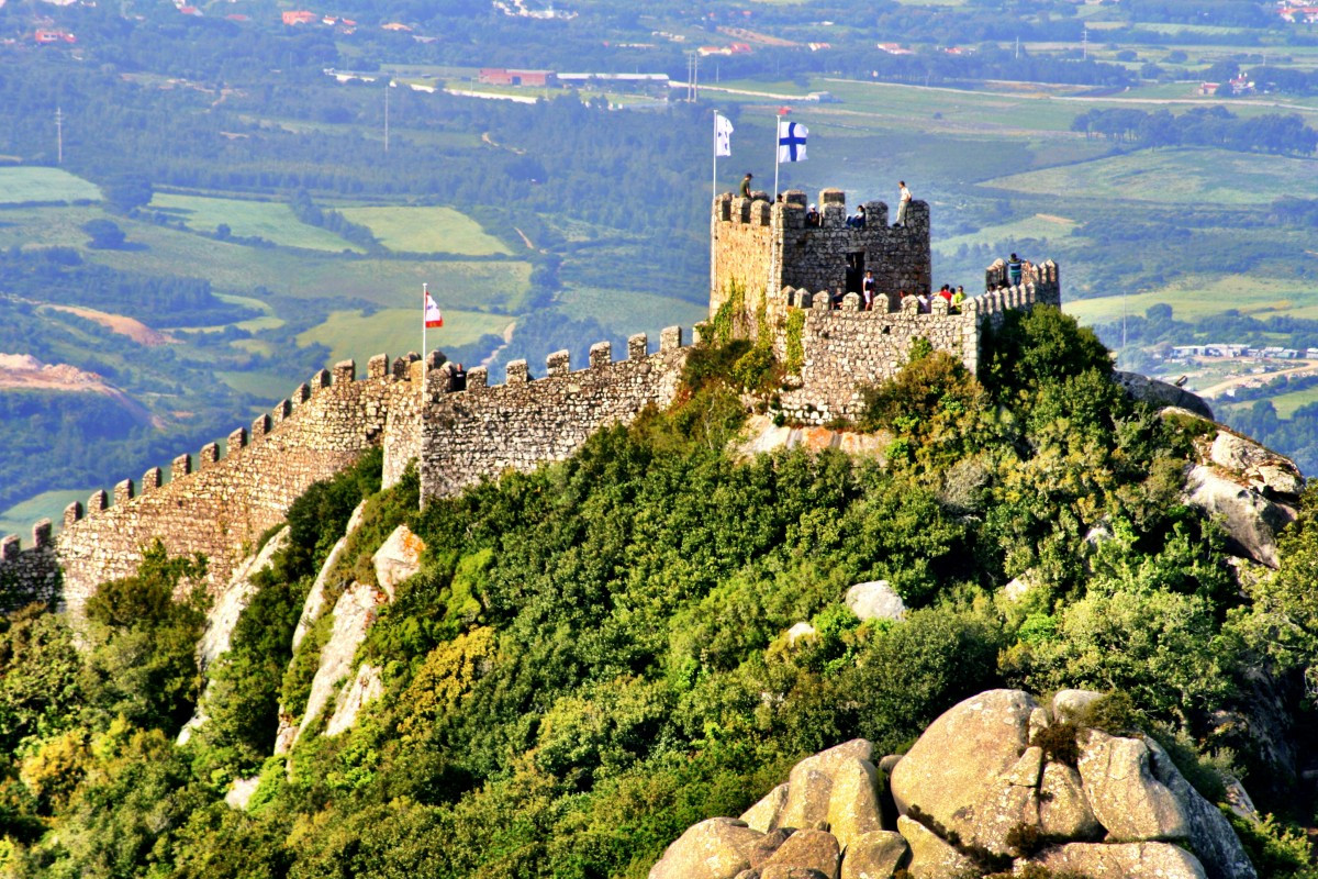 Castelo de Mouros in Sintra Portugal 1200x800