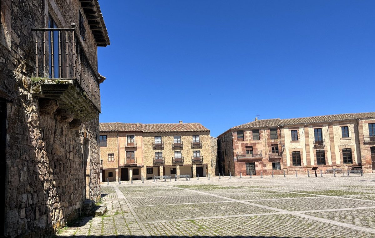 Medinaceli, Soria, Plaza Mayor Portada