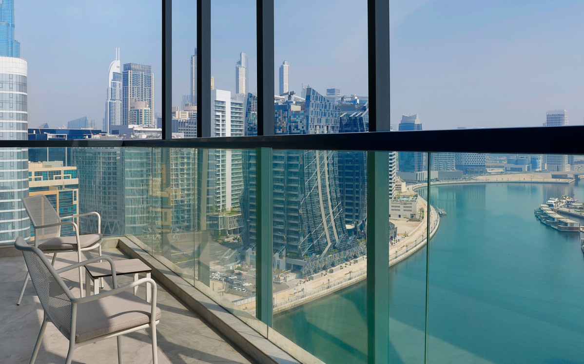 The First Collection Waterfront, Vistas