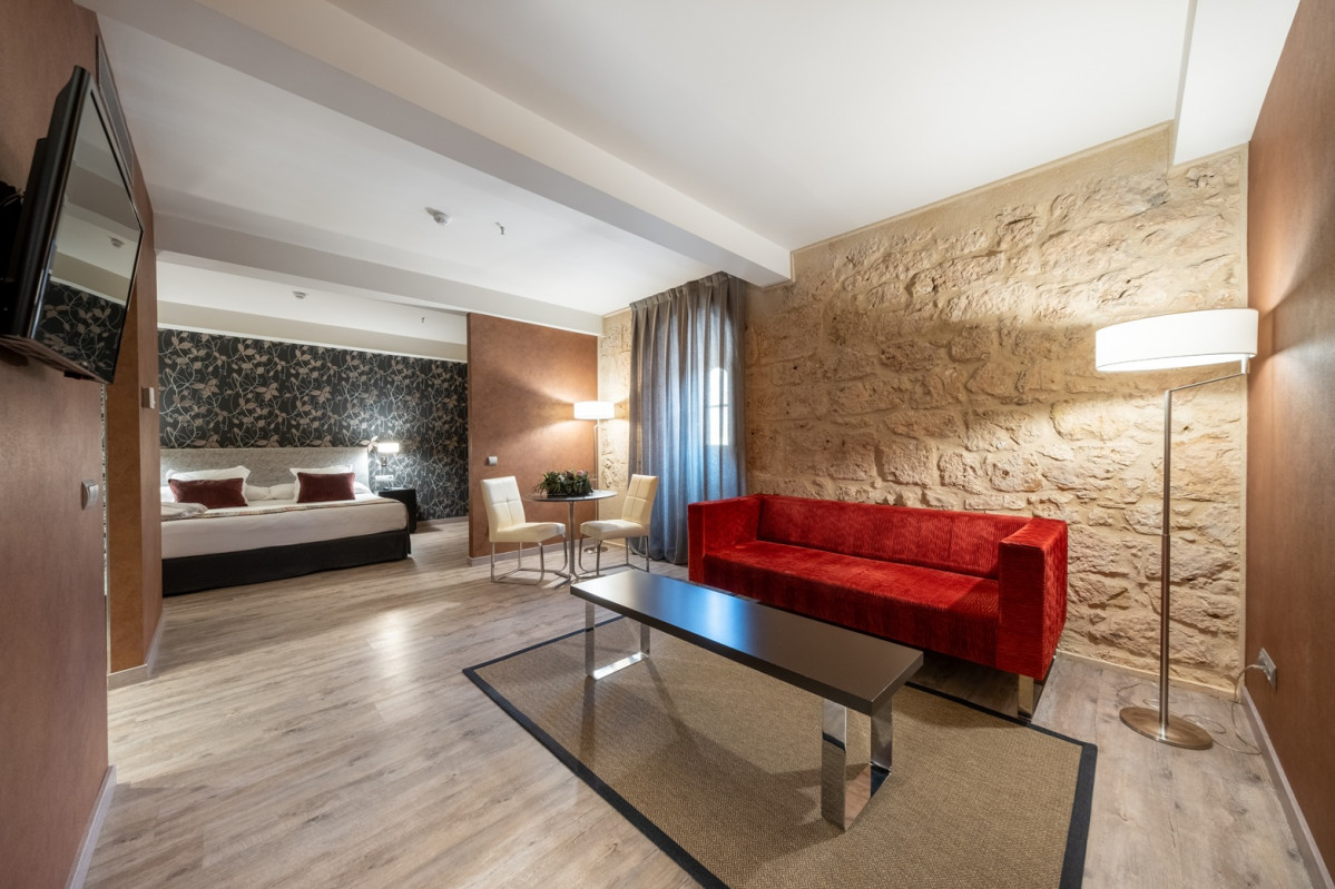SUITE CONVERSO