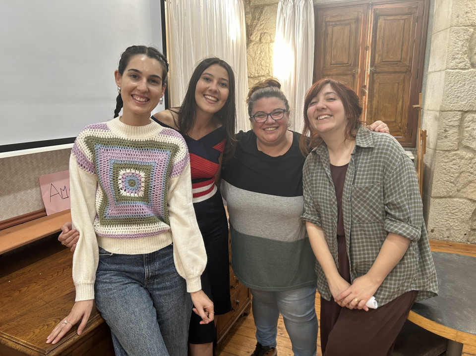 Mara, Jocabed, Judit y Keila durante el Taller matinal