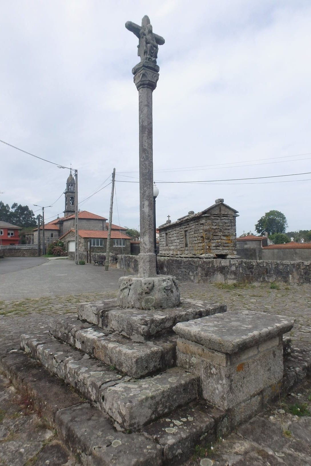 Cee, Cruceiro de Bermun 